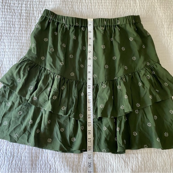 NWT Madewell Pull-On Ruffle Tiered Mini Skirt in Dot Daisies, Size M - Picture 4 of 9